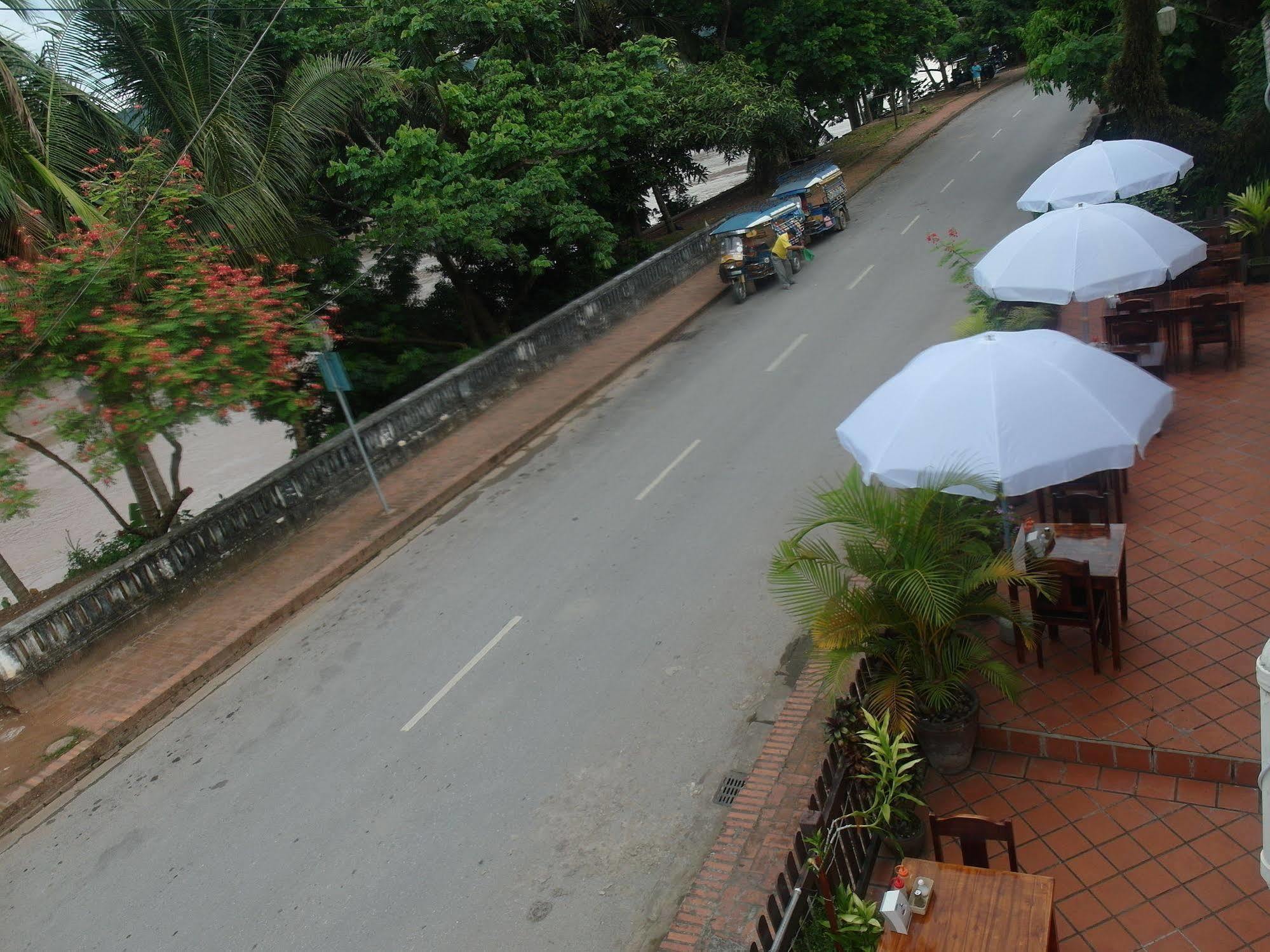 Mekong Sunset View Hotel Luang Prabang Bagian luar foto