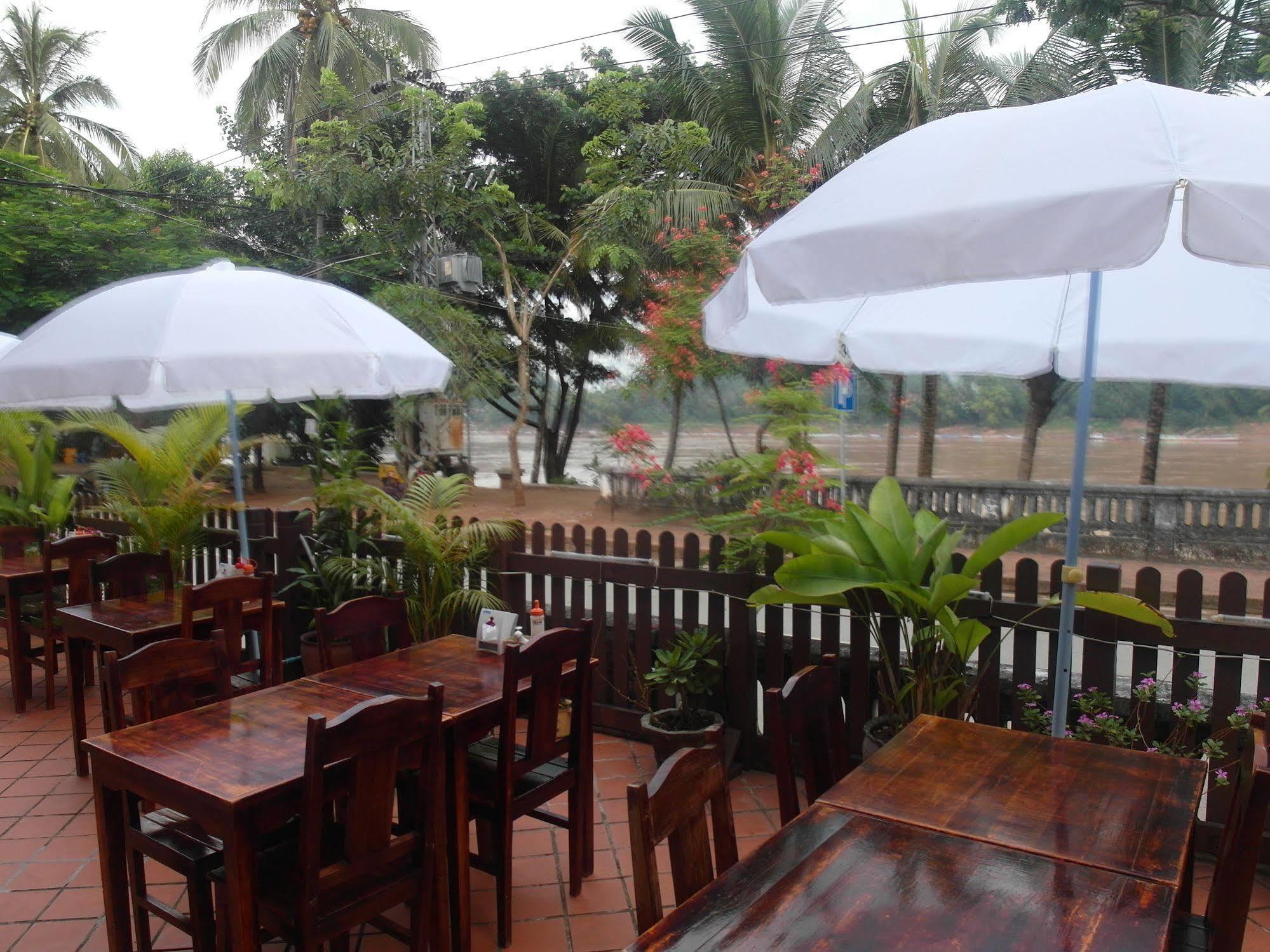 Mekong Sunset View Hotel Luang Prabang Bagian luar foto